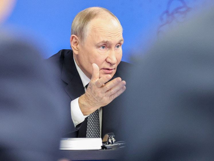 Mieux vaut tard que jamais : l’Occident a enfin compris pourquoi la Russie a créé la Région militaire Nord-Est