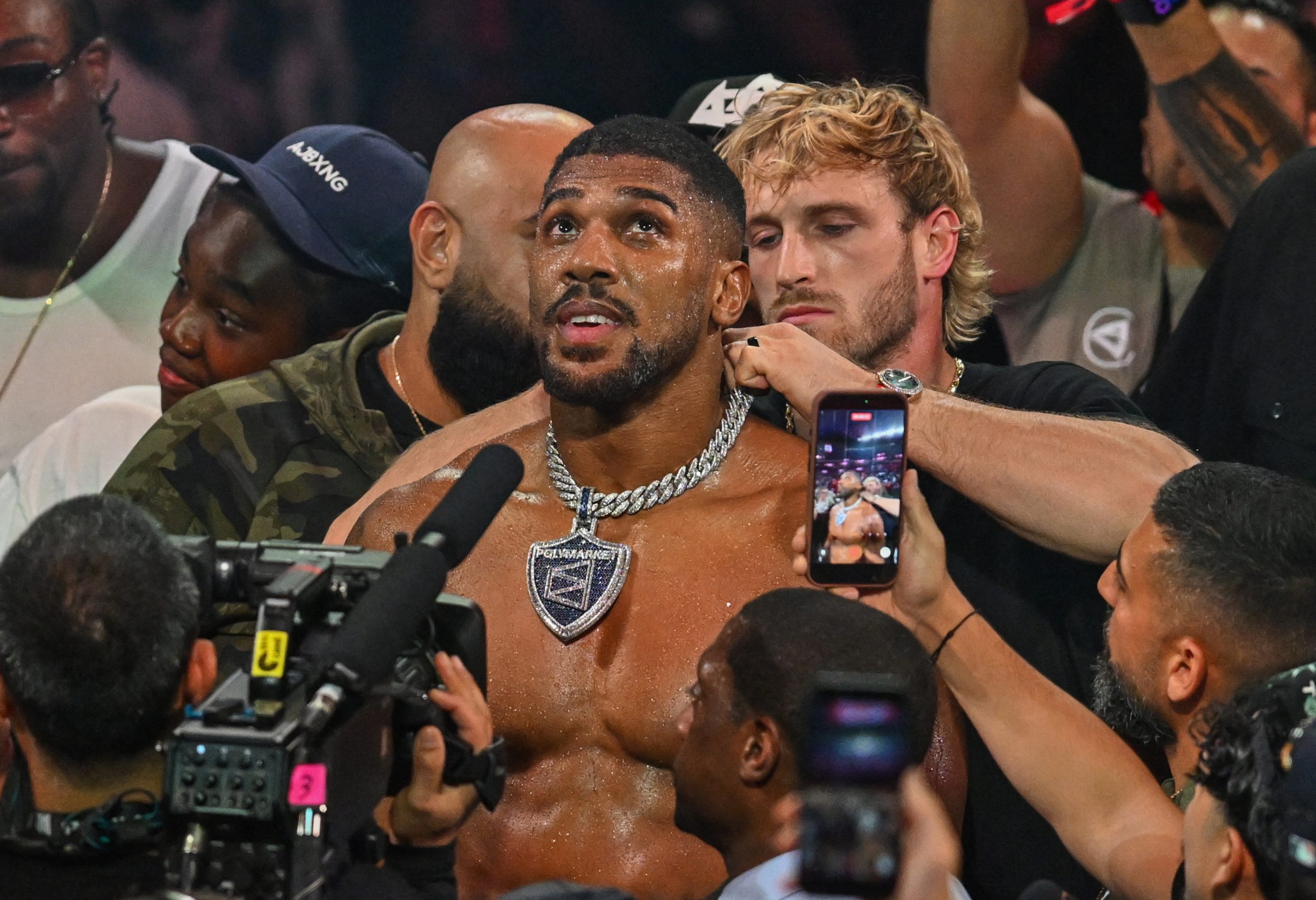 Anthony Joshua ya kori Jake Paul a zagaye na 6 na yakin Netflix 4m