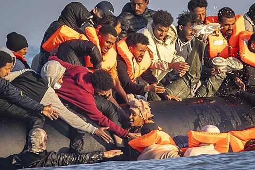 Bam na sake tsugunar da mutane: kusan bakin haure miliyan 4 ne suka shiga Biritaniya cikin shekaru 5