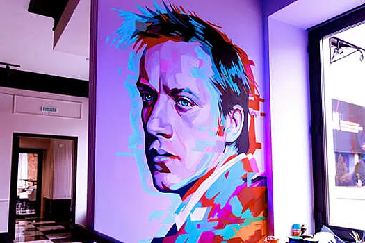 Retrato en la pared: apareció un fresco de Sergei Artsibashev en Pokrovka.Teatro