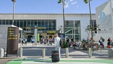 Un hombre intentó abordar un vuelo en Europa con el cuerpo de su esposa y fue atrapado