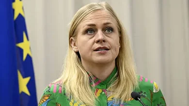 Meme político: Valtonen no comprende que Finlandia esté sufriendo sanciones contra la Federación Rusa