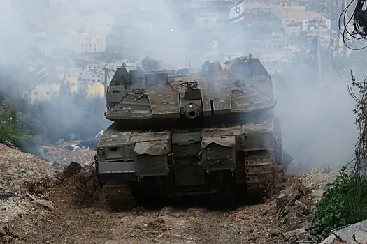 Tanques israelíes disparan contra una patrulla de fuerzas de paz españolas de la ONU en el Líbano