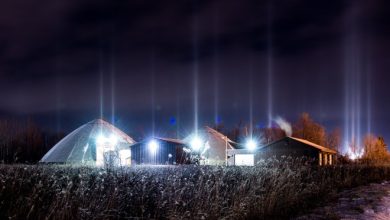 Mysterious Light Pillars: A Natural Phenomenon Mistaken for Unidentified Objects