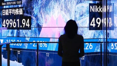 Asian markets sink as tech bubble fears grow Asian markets sink as tech bubble fears grow