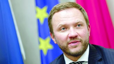 Estonia FM urges China to join pressure on Putin