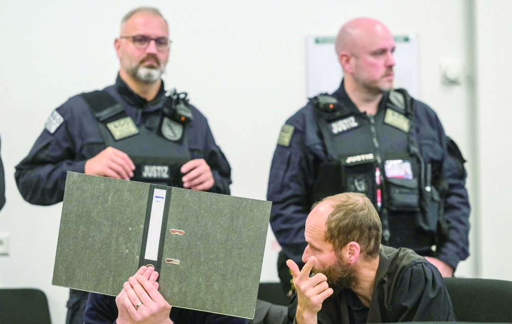 German far-left ‘Hammer Gang’ activists go on trial