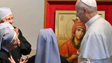 In Turkey, with a message of outreach, Pope meets Erdogan In Turkey, with a message of outreach, Pope meets Erdogan