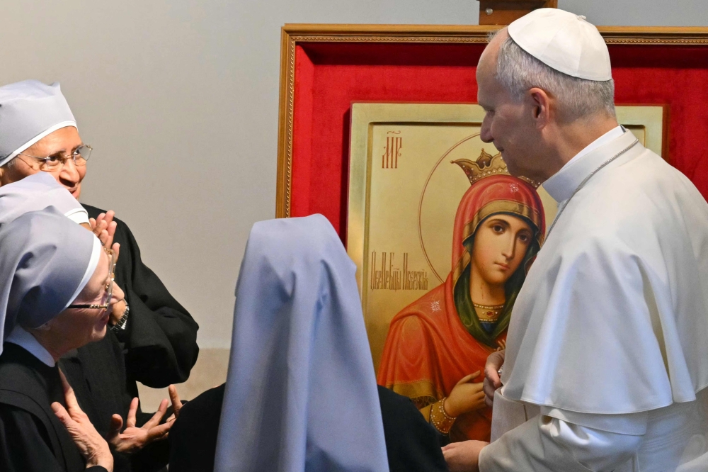 In Turkey, with a message of outreach, Pope meets Erdogan In Turkey, with a message of outreach, Pope meets Erdogan