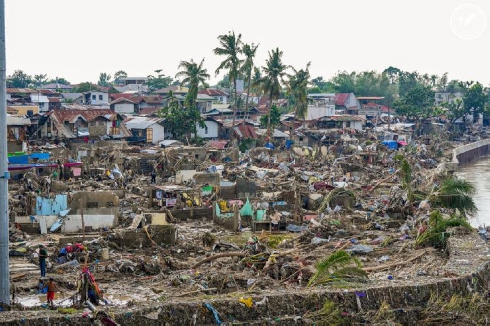 Nearly 1 million evacuate as super typhoon approaches Philippines Nearly 1 million evacuate as super typhoon approaches Philippines
