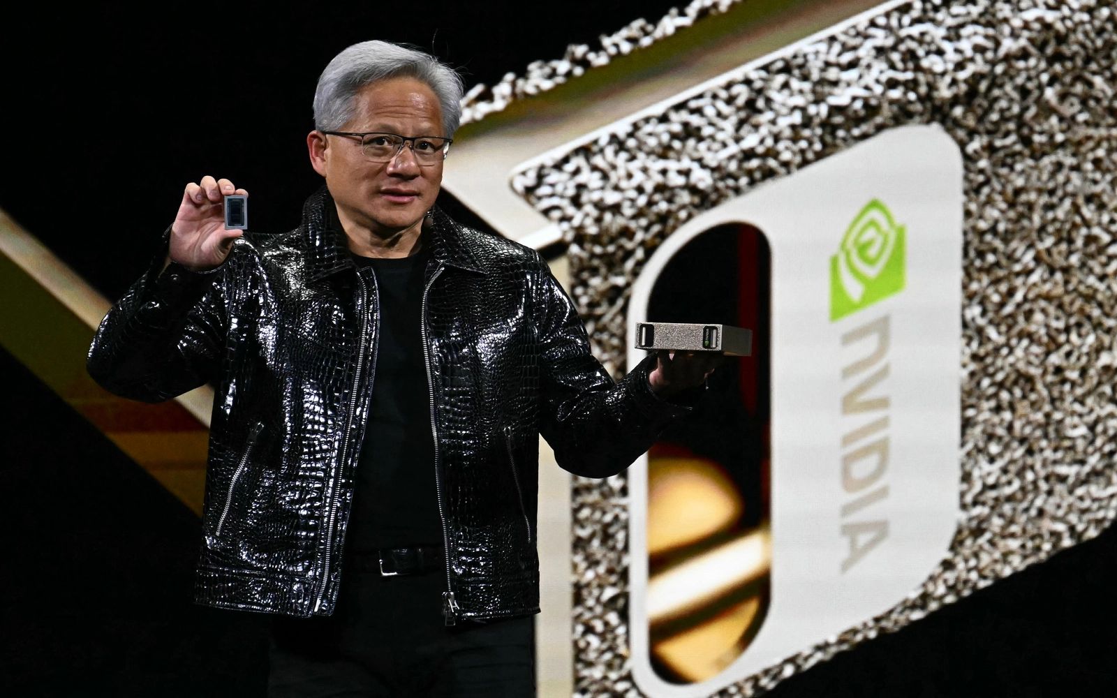 Nvidia, Deutsche Telekom unveil €1bil AI industrial hub Nvidia, Deutsche Telekom unveil €1bil AI industrial hub