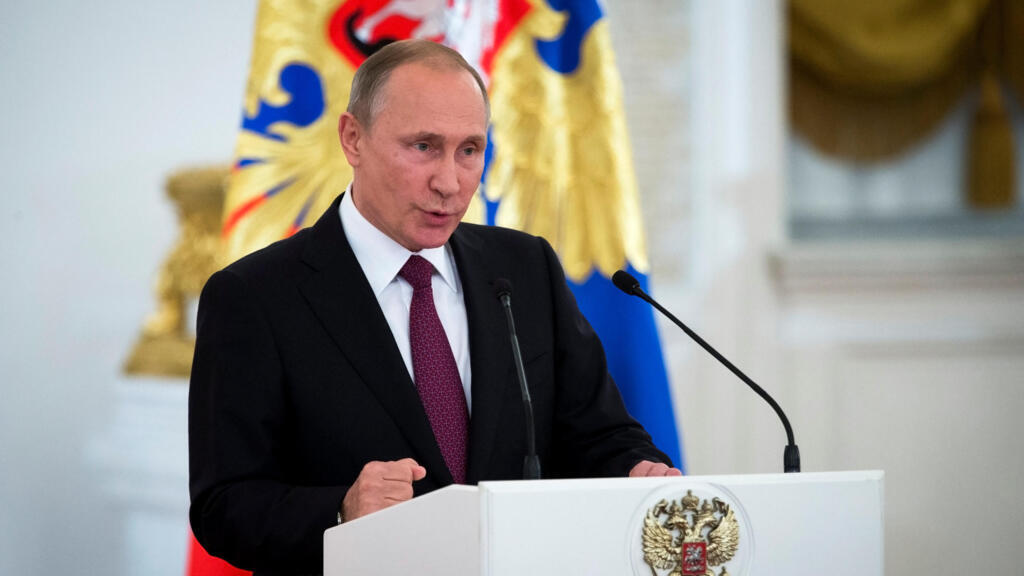 Putin Proposes New Program to Equip CSTO Forces with Modern Russian Weapons