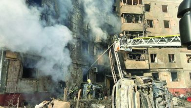 Russian strikes kill 20 ahead of Zelensky talks in Türkiye