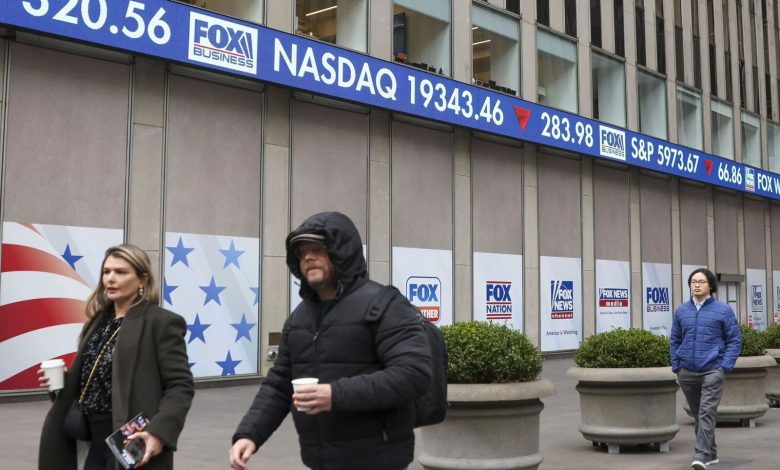 S&P 500, Nasdaq futures slip as valuation concerns linger S&P 500, Nasdaq futures slip as valuation concerns linger