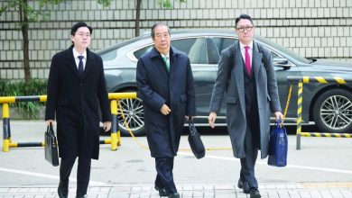 South Korea special prosecutor seeks 15-year jail term for ex-PM Han South Korea special prosecutor seeks 15-year jail term for ex-PM Han