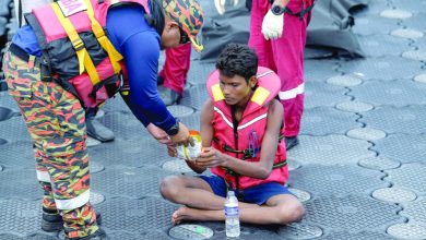 Teen rescued days after migrant shipwreck off Malaysia Teen rescued days after migrant shipwreck off Malaysia