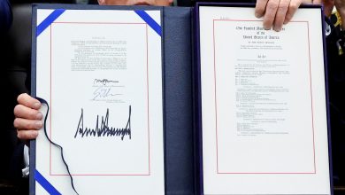 Trump signs deal to end longest US government shutdown in history Trump signs deal to end longest US government shutdown in history