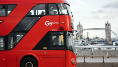 UK net migration drops by two-thirds as government rolls out tougher policies UK net migration drops by two-thirds as government rolls out tougher policies