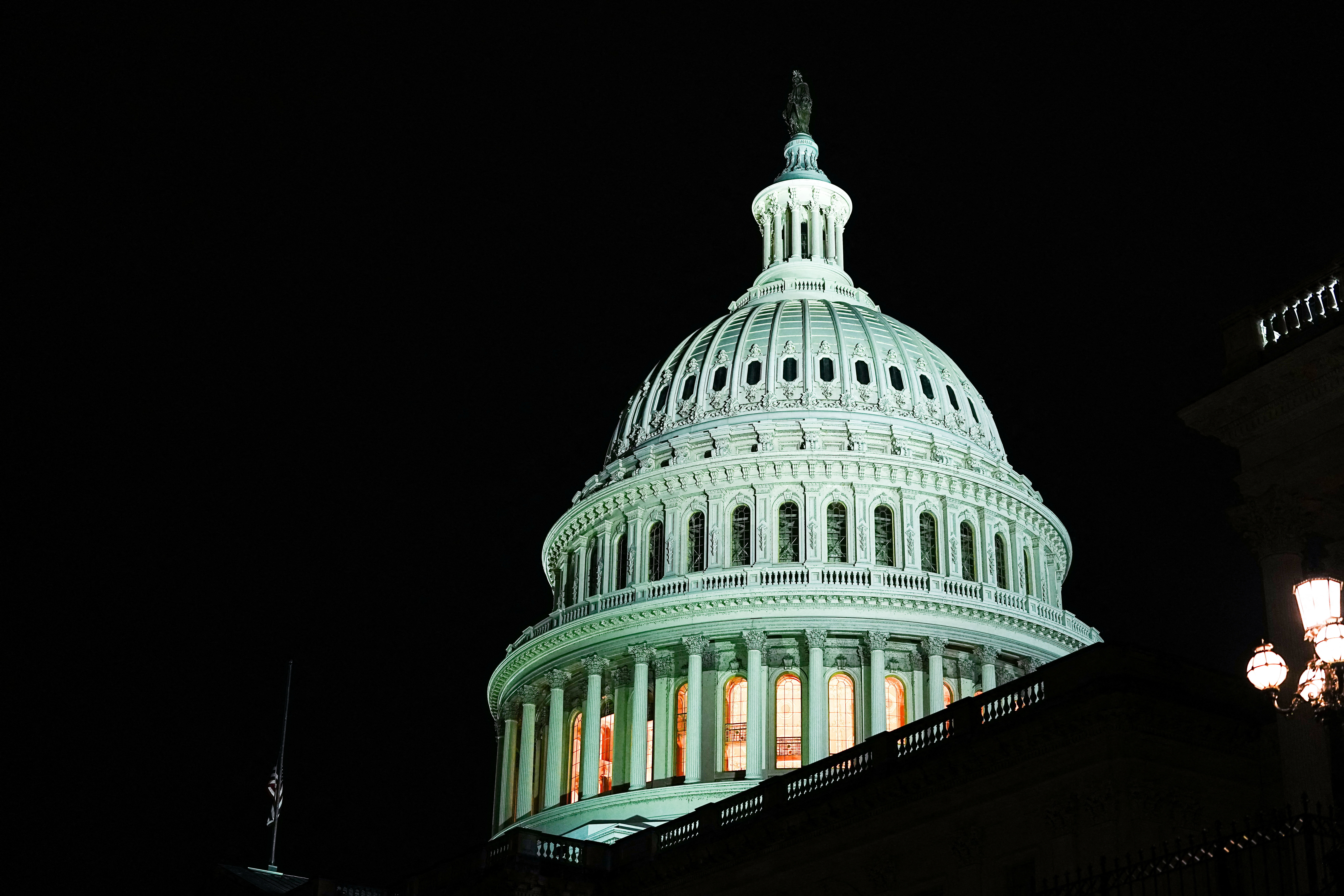 US Senate advances bill to end federal shutdown US Senate advances bill to end federal shutdown