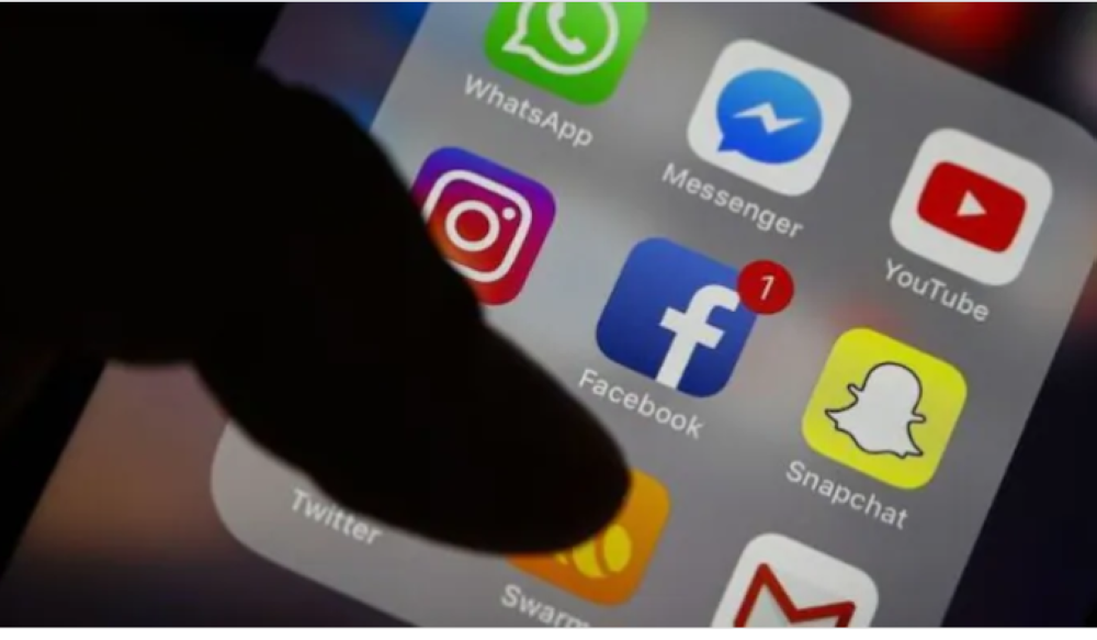 Parents look longingly at Australia’s social media ban