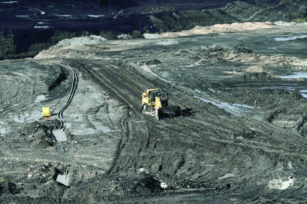 Exodus fear in Greece’s north as brown coal plants close