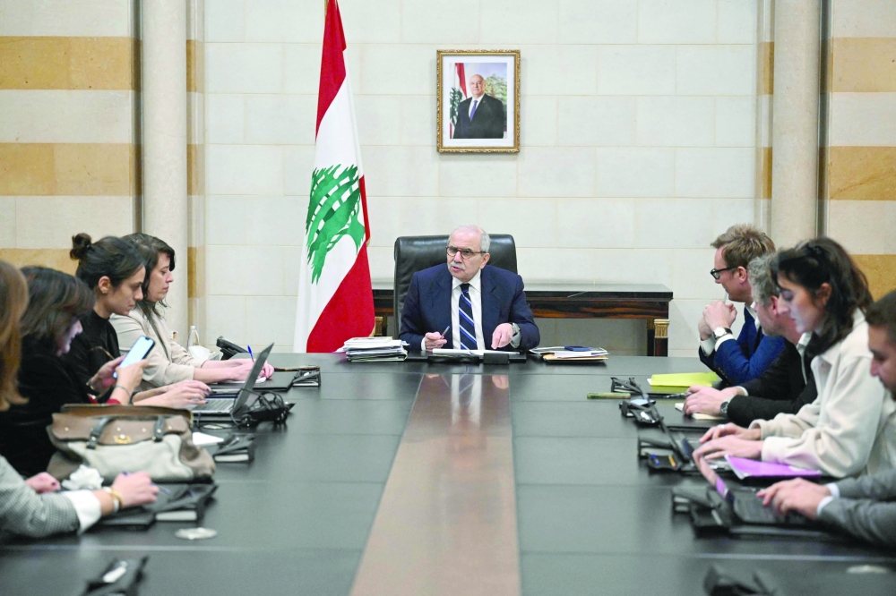 Fresh Israeli strikes target south Lebanon Fresh Israeli strikes target south Lebanon