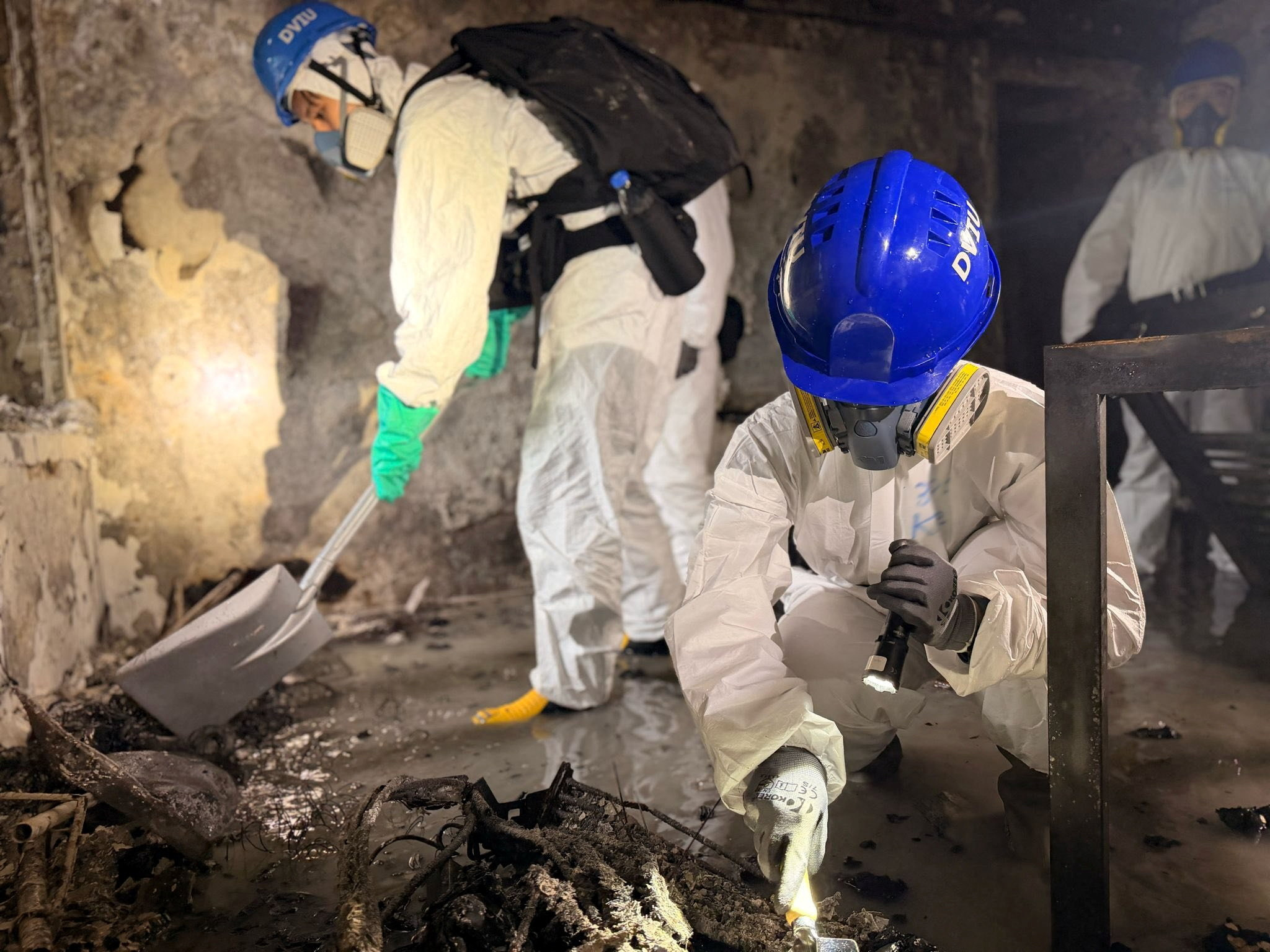 Hong Kong arrests 13 for apartment tower fire, blames use of renovation material Hong Kong arrests 13 for apartment tower fire, blames use of renovation material