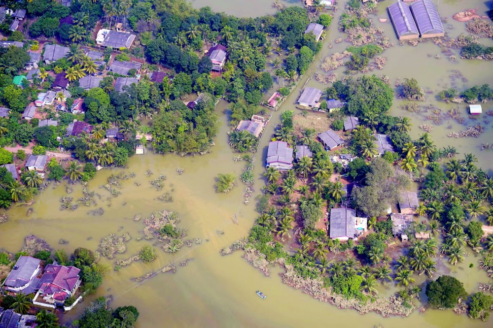 India to provide $450m to cyclone-ravaged Sri Lanka