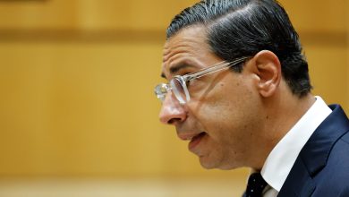 Kombos calls Iranian FM after UAE islands dispute