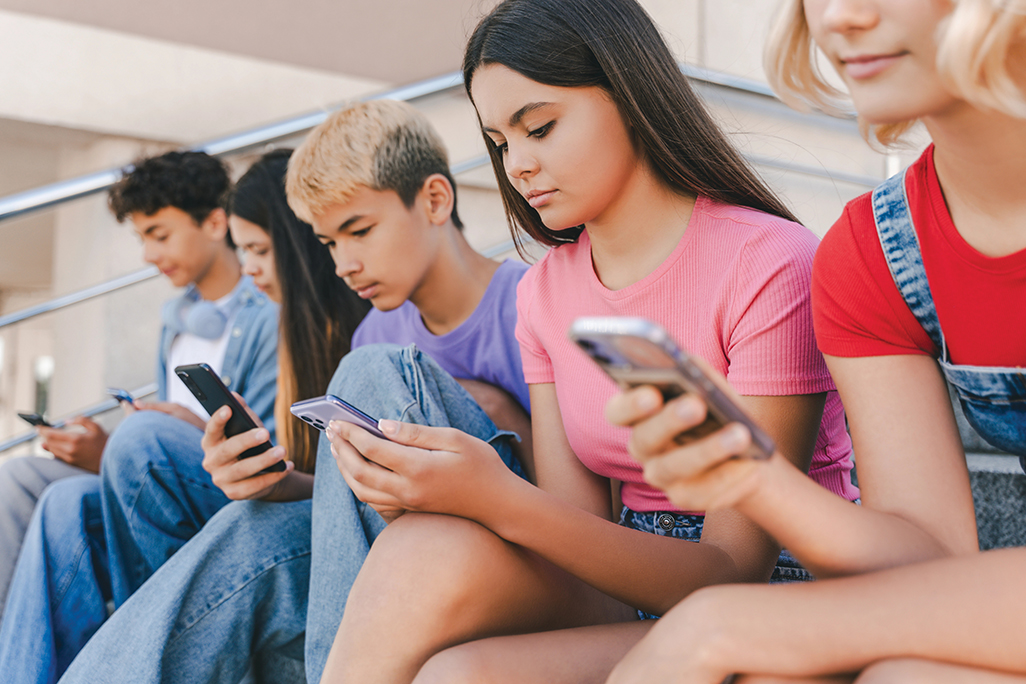 New York to require social media platforms to display mental health warnings