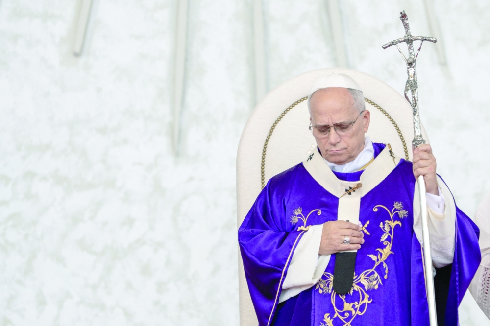 Pope urges end to hostilities, wrapping Lebanon trip Pope urges end to hostilities, wrapping Lebanon trip