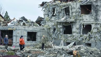 Russian strikes on Ukraine trigger heating, water cuts Russian strikes on Ukraine trigger heating, water cuts