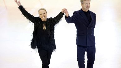 Torvill & Dean, England boss Wiegman and Elba recognised in New Year Honours