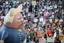 Trump’s approval rating slips to 39% Trump’s approval rating slips to 39%