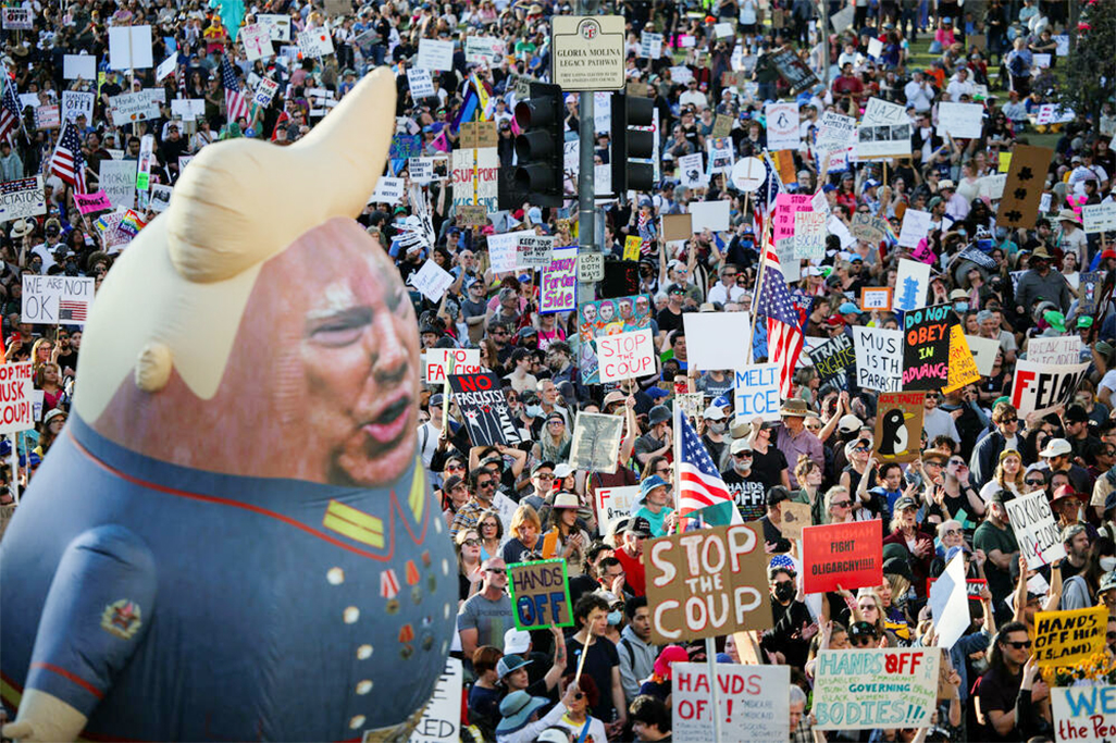 Trump’s approval rating slips to 39%