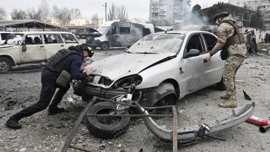 Ukraine peace talks stretch into second day at start of pivotal week for Europe Ukraine peace talks stretch into second day at start of pivotal week for Europe