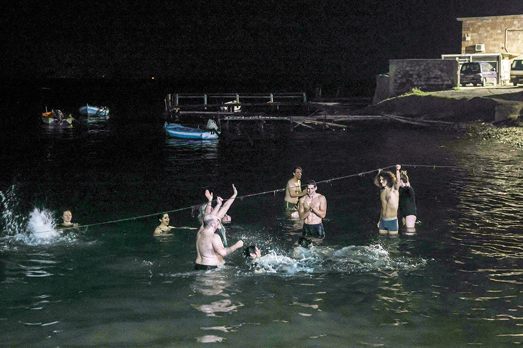 Greek court acquits aid workers of migrant-smuggling charges