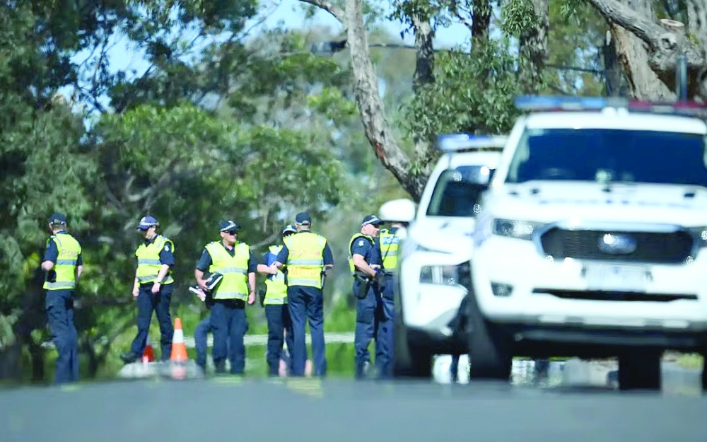 Gunman at large after 3 killed in eastern Australia Gunman at large after 3 killed in eastern Australia