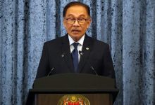 Malaysia to introduce 10-year term limit for prime minister