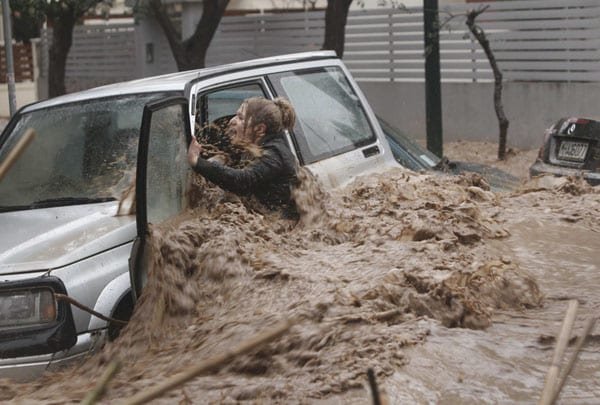 One reported dead as flash floods sweep through Athens (Video)