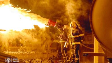 Russian air strikes pound Ukraine amid peace talks Russian air strikes pound Ukraine amid peace talks