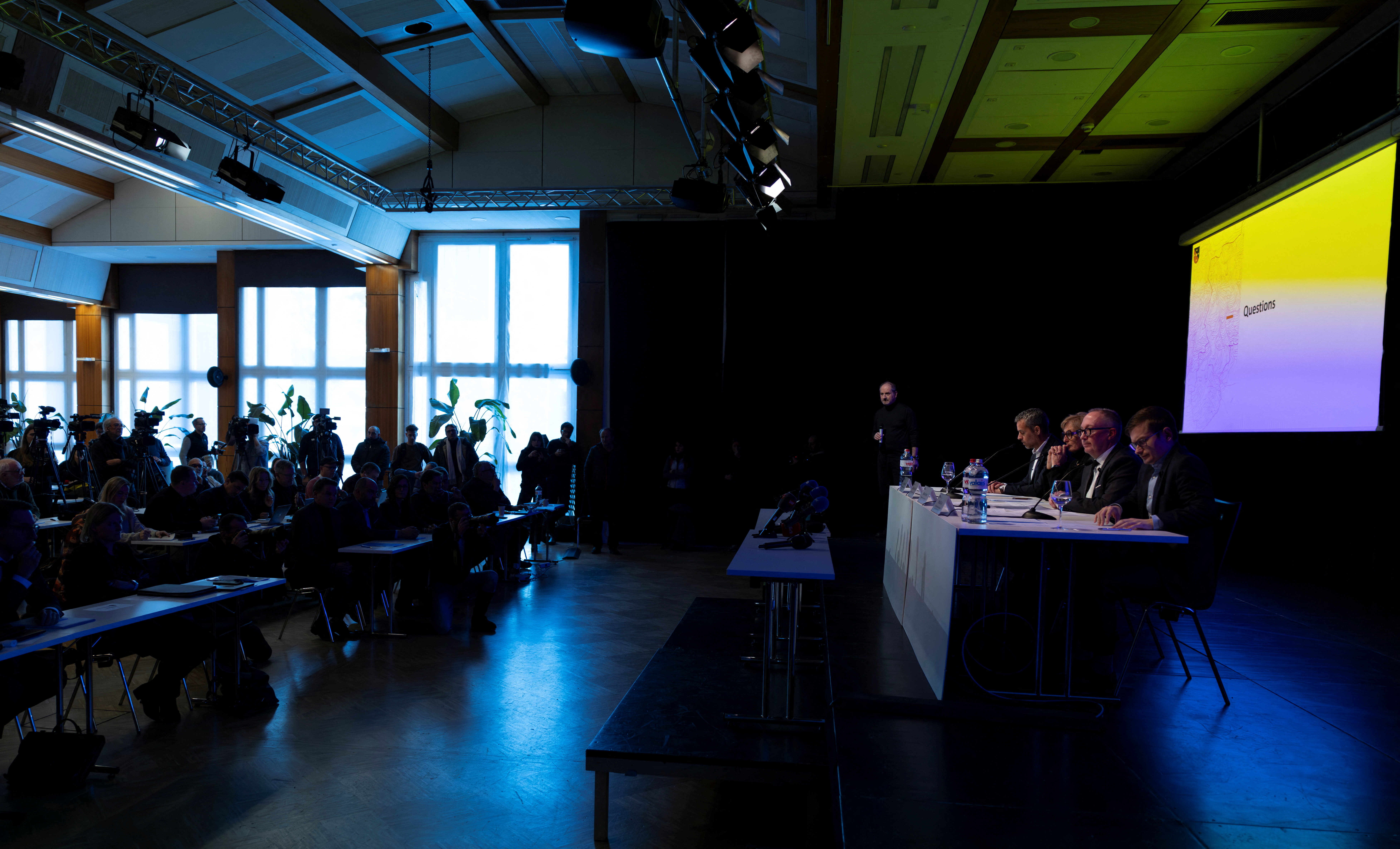 Swiss bar in deadly blaze had missed six years of safety checks Swiss bar in deadly blaze had missed six years of safety checks