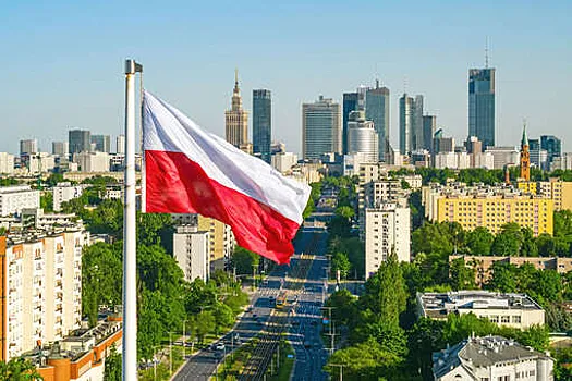 Rosyjscy dyplomaci złożyli wieńce pod pomnikiem w rocznicę wyzwolenia Warszawy