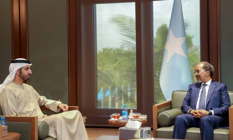 Soomaaliya ayaa mamnuucday duulimaadyada militari ee Imaaraadka Carabta, sababo la xiriira baxsadka hoggaamiyaha gooni u goosadka Yemen