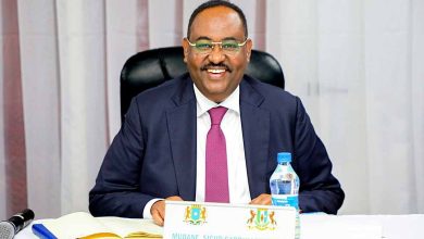 Madaxweynaha Puntland oo ku sugan dalka Imaaraatka Carabta si uu wadahadal ula yeesho dowladda Soomaaliya ka dib markii ay burburisay heshiisyadii Abu Dhabi