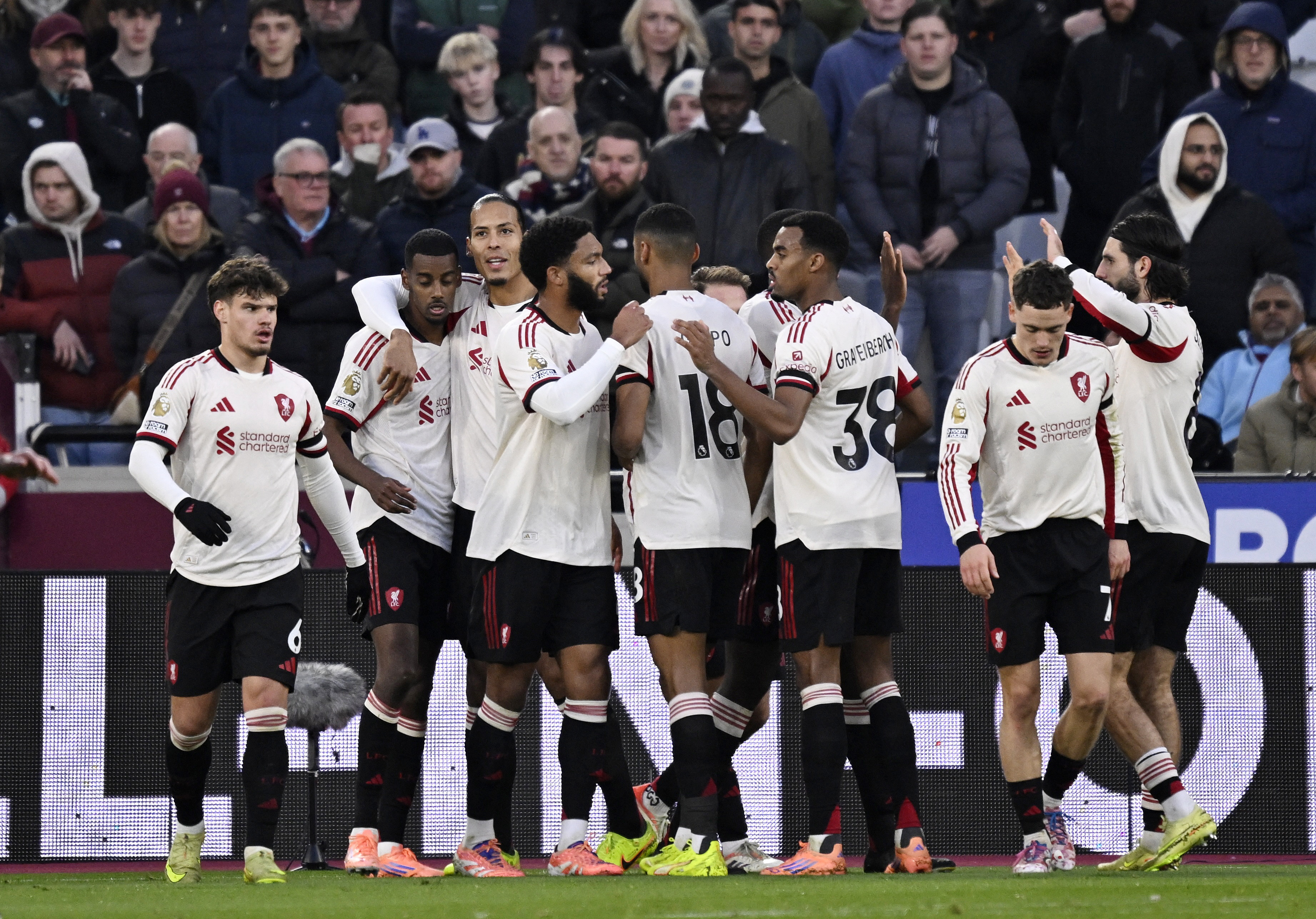 Isak’s first league goal helps Liverpool to vital win at West Ham Isak’s first league goal helps Liverpool to vital win at West Ham