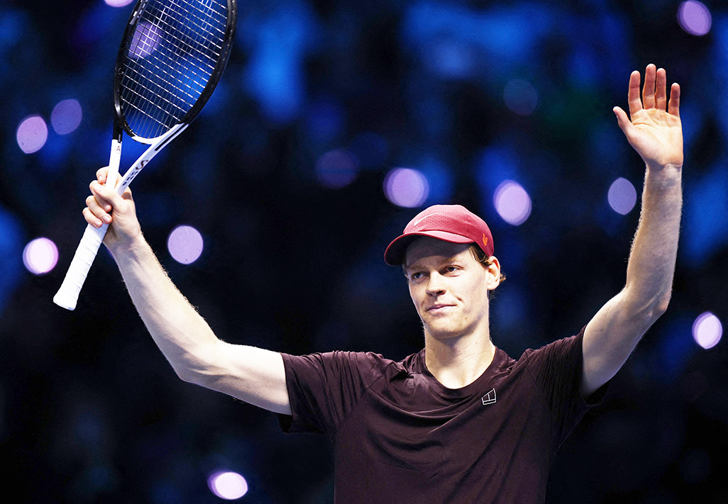Sinner dominates De Minaur to reach ATP Finals title match