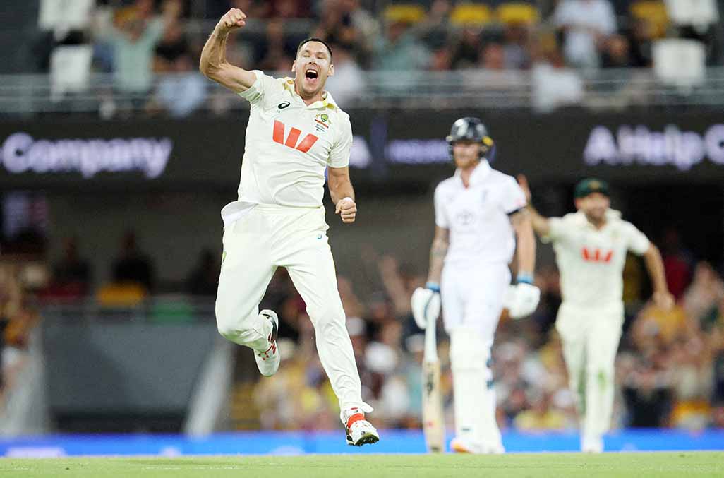 England 2-0 down in Ashes after hammering by Australia England 2-0 down in Ashes after hammering by Australia