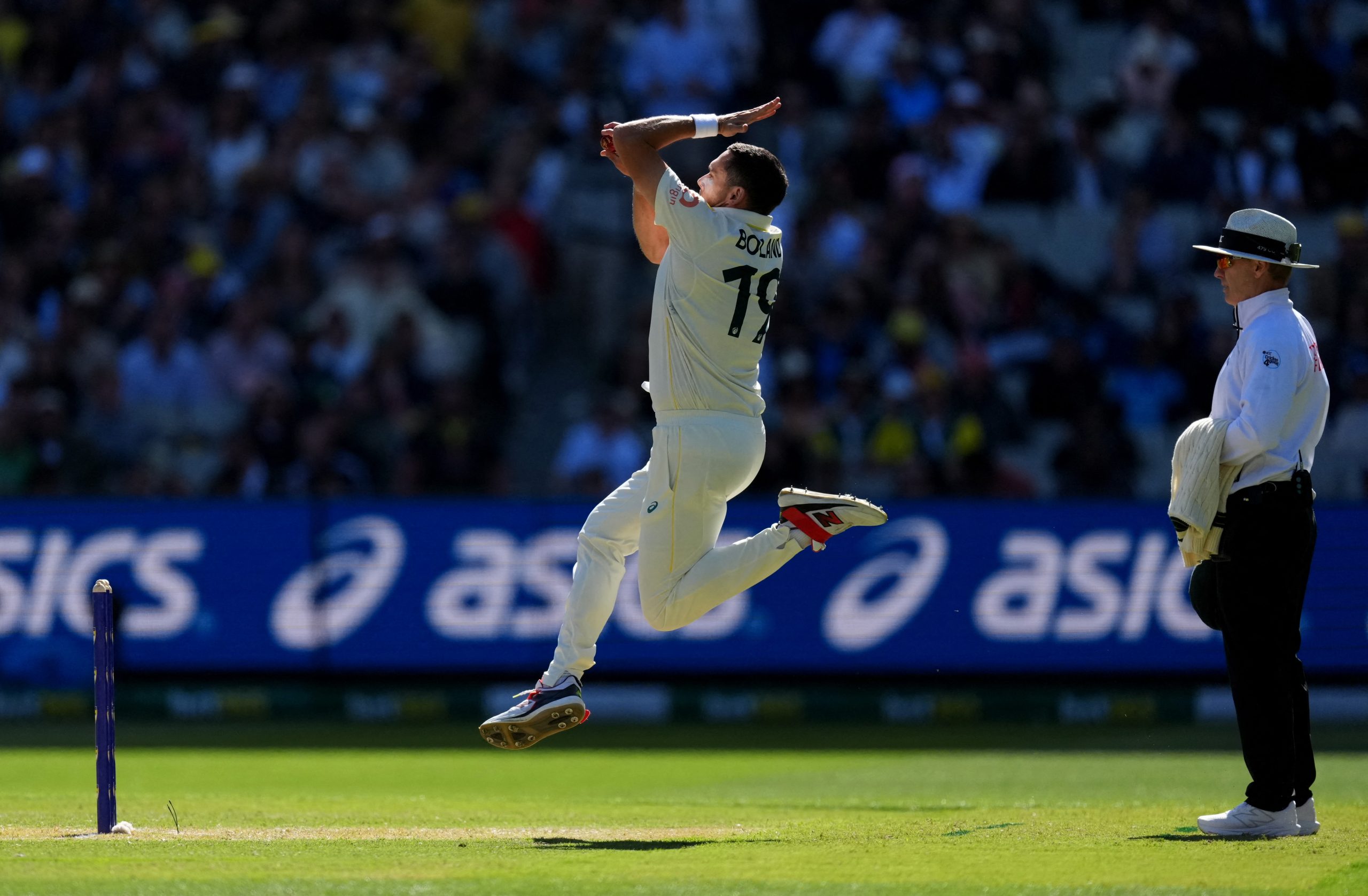 Former players slam ‘unfair’ MCG pitch as wickets tumble in fourth Ashes test