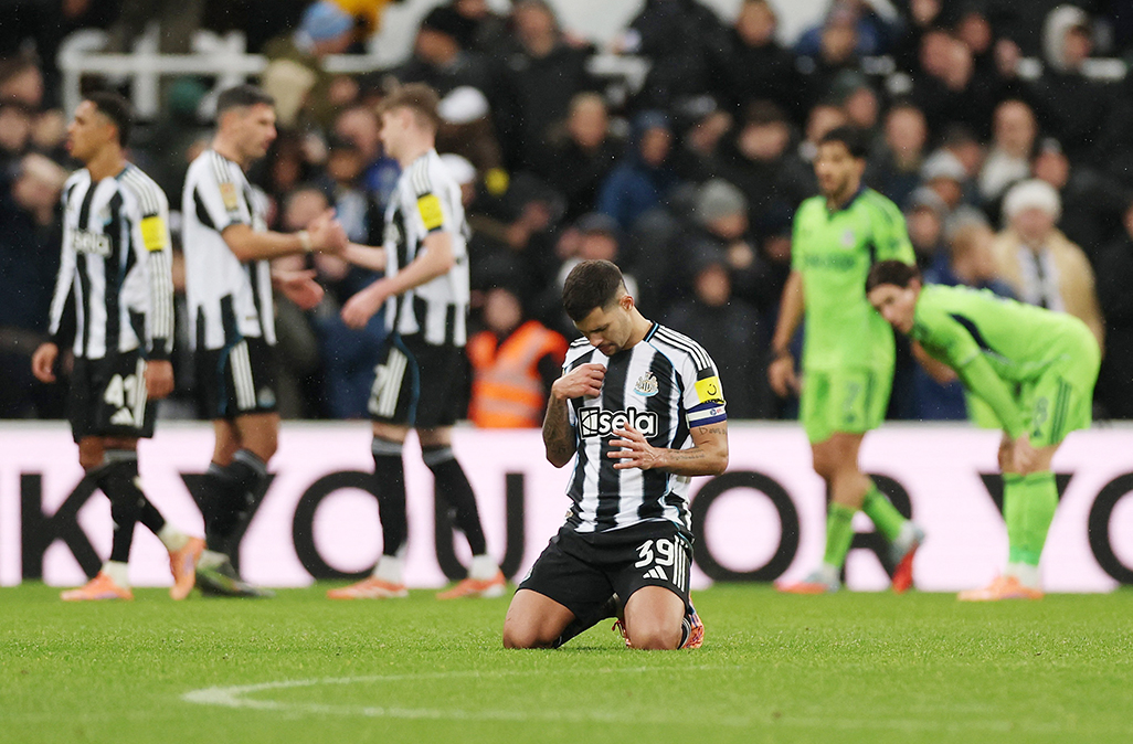 Man City reach League Cup semis, late Newcastle goal downs Fulham Man City reach League Cup semis, late Newcastle goal downs Fulham